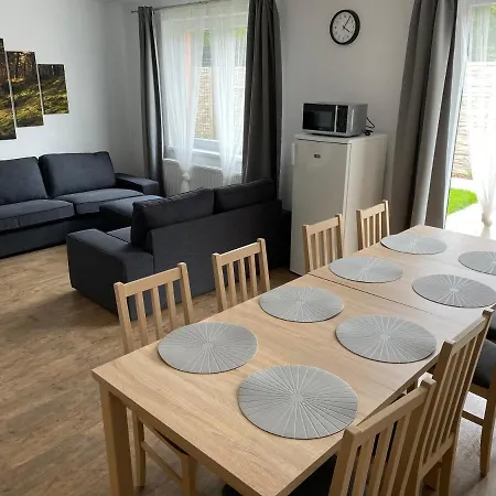 Apartmany Krupka 아파트호텔 3*
