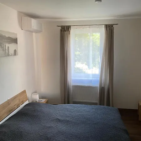 Apartmany Krupka 아파트호텔