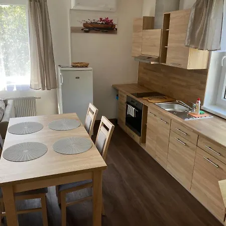 Apartmany Krupka 아파트호텔 Krupka