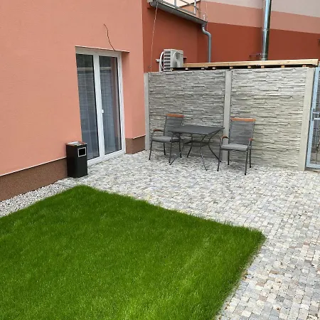Apartmany Krupka 아파트호텔 3*